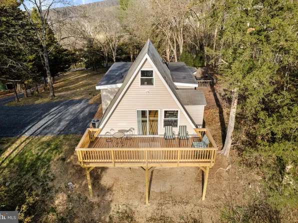 70 Indian Spring Trl, Maurertown, VA 22644