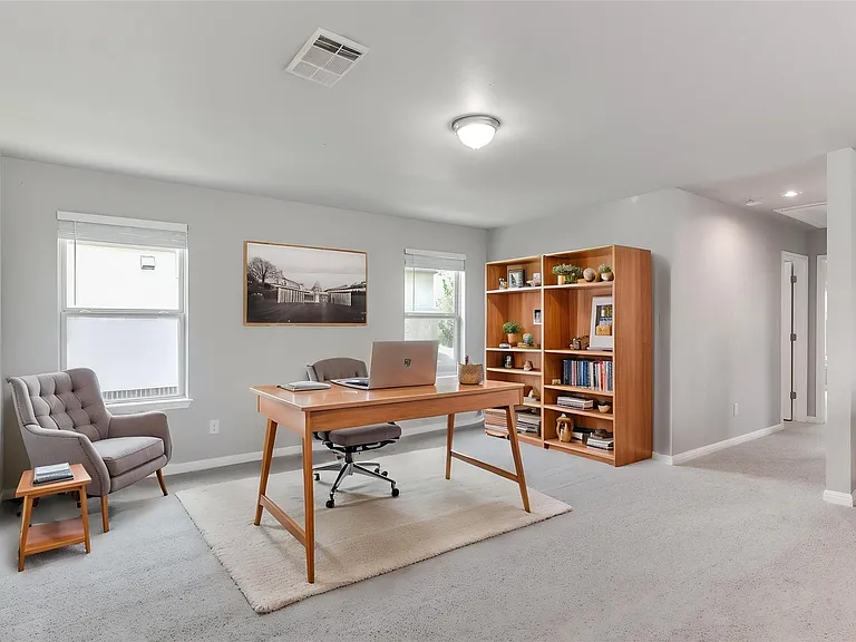2929 Harvester Ln — Photo 18