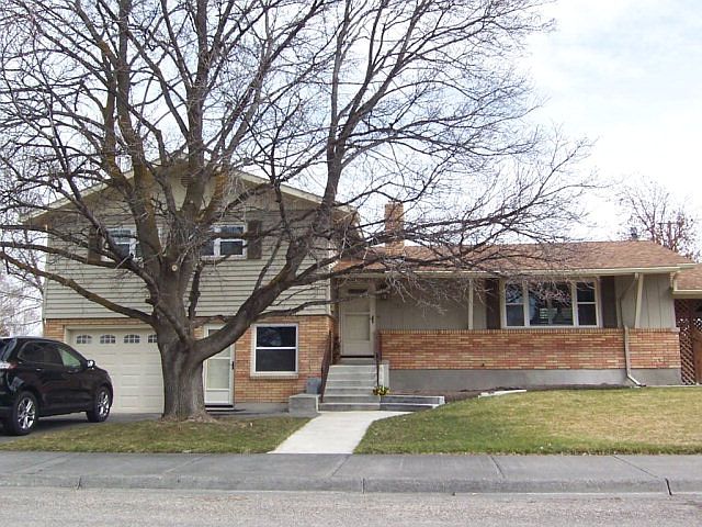 1st image of 715 S Fanning Ave