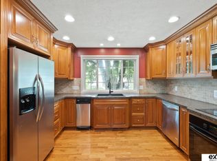 12910 Corby St, Omaha, NE 68164