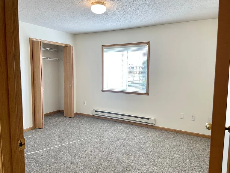 Pointe West IV — Photo 14