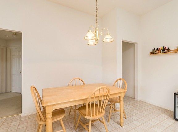 4th image of 7721 Stonebank Ct