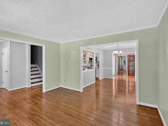 5th image of 7269 Yola Ln