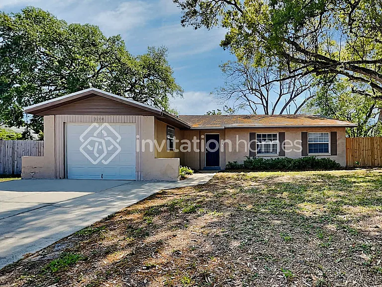 3206 W Euclid Ave — Photo 1