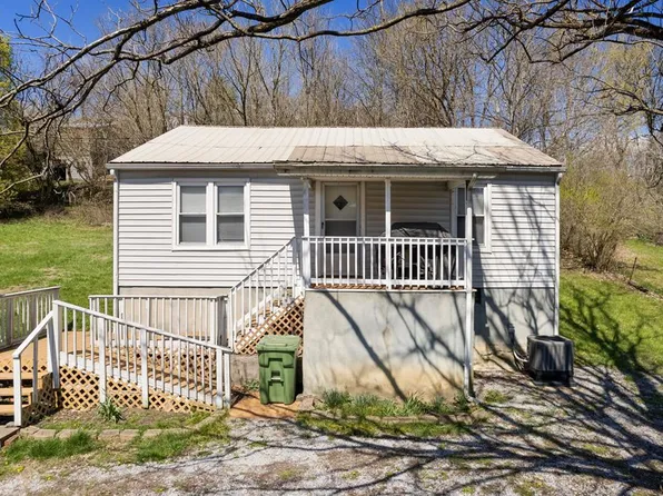 385 Redwood Ave, Pennington Gap, VA 24277