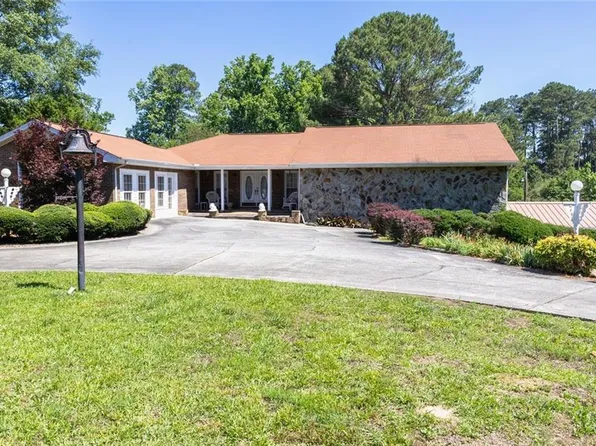 4625 Lovvorn Rd, Carrollton, GA 30117