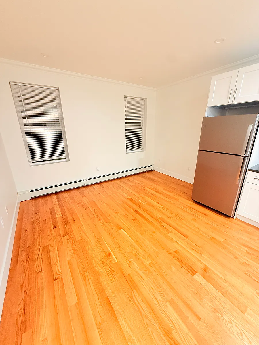 Building Photo - 30 Fordham Rd #26