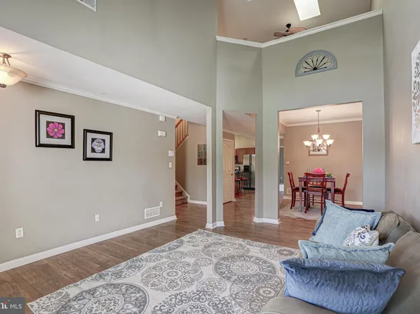 438 Sweetman Dr, Bear, DE 19701
