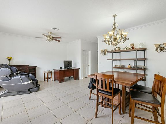 5th image of 831 NW 130TH Avenue