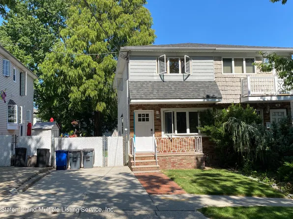 77 Taunton St, Staten Island, NY 10306