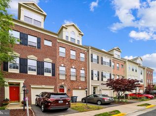 7998 Avery Park Ct, Alexandria, VA 22306