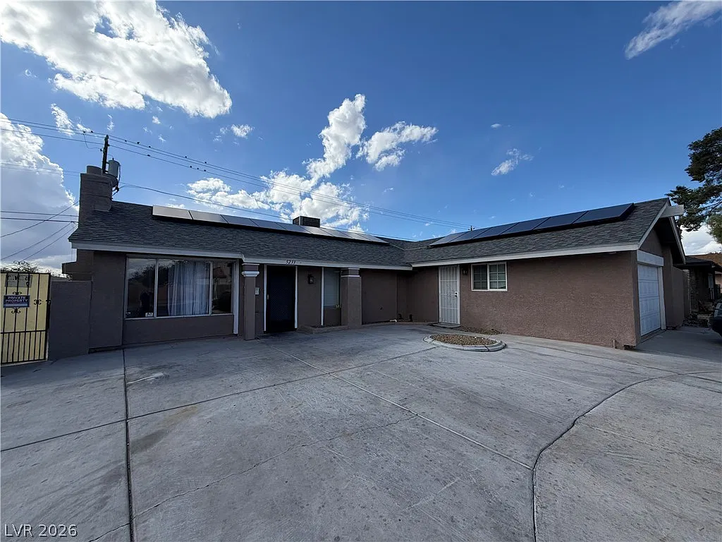 4 bed, 4.0 bath, 1788 sqft, $2,950 — Photo 3