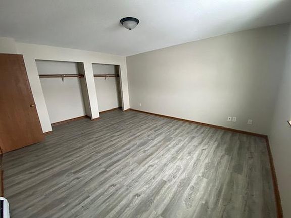 3rd image of 380 Oxford Ct APT 3