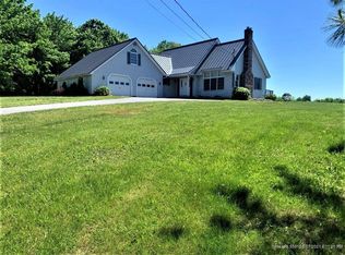 403 Ridge Rd, Fairfield, ME 04937