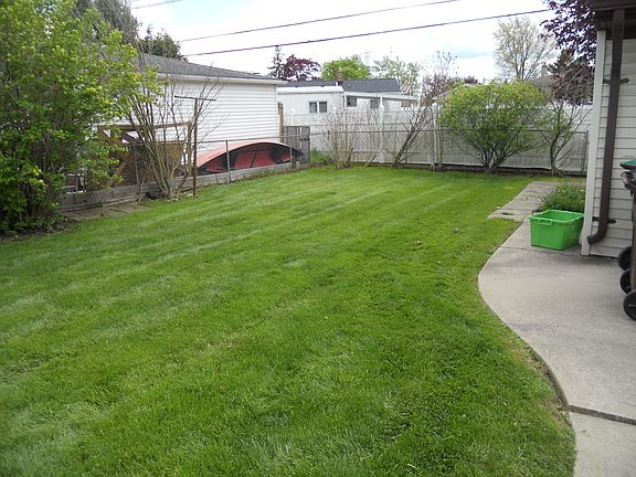 4th image of 22119 Candace Dr