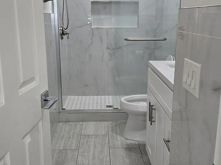1812 W Balboa Blvd #B — Photo 16