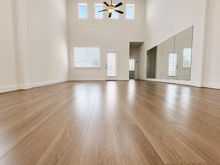749 Lake Lacosta Dr — Photo 13