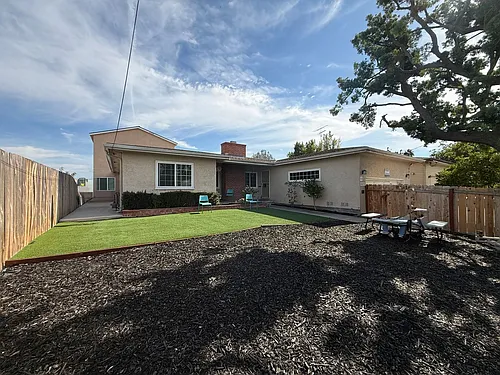 5223 E Falls View Dr Photo 1
