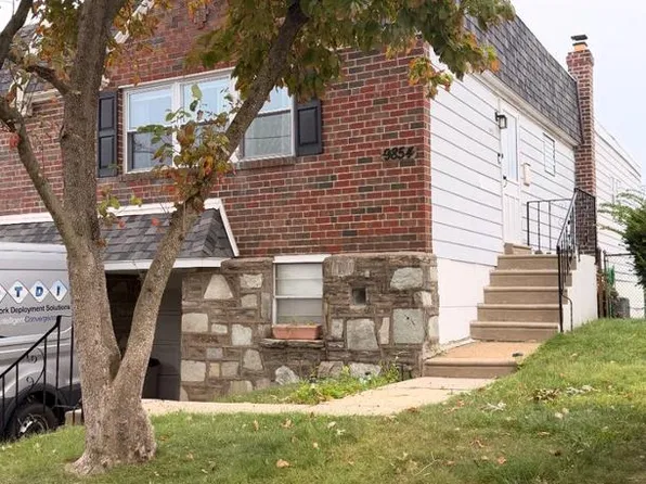 9854 Cowden St, Philadelphia, PA 19115