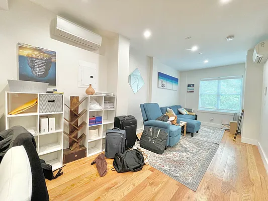 Rented by Doorway NYC, LLC | media 12