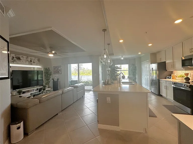 14261 Heritage Landing Blvd #1615 — Photo 6