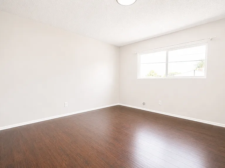 766 S Dudley St #33 — Photo 9