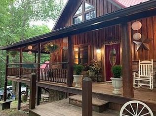 3365 Butcher Bend Rd, Mineral Wells, WV 26150