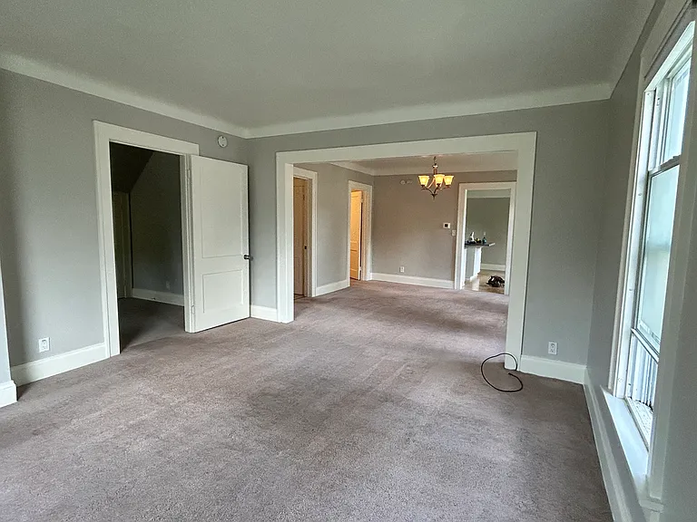 828 5th St NE — Photo 7