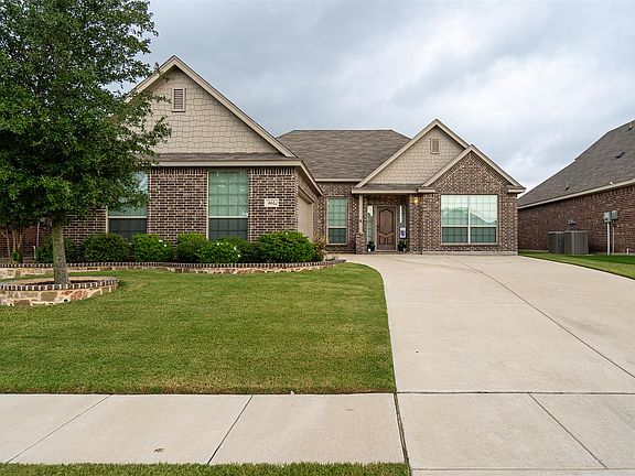 2nd image of 662 Plum Dr