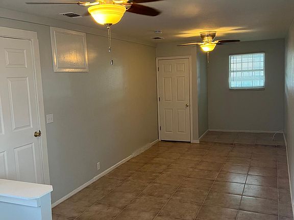 3rd image of 2802 Ferncircle Dr