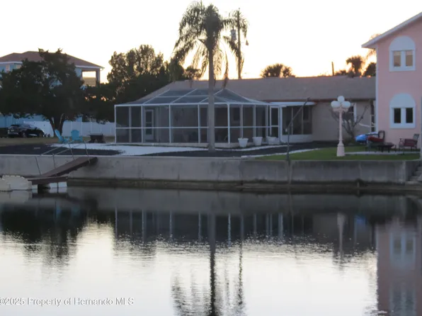 3292 Hibiscus Dr, Hernando Beach, FL 34607