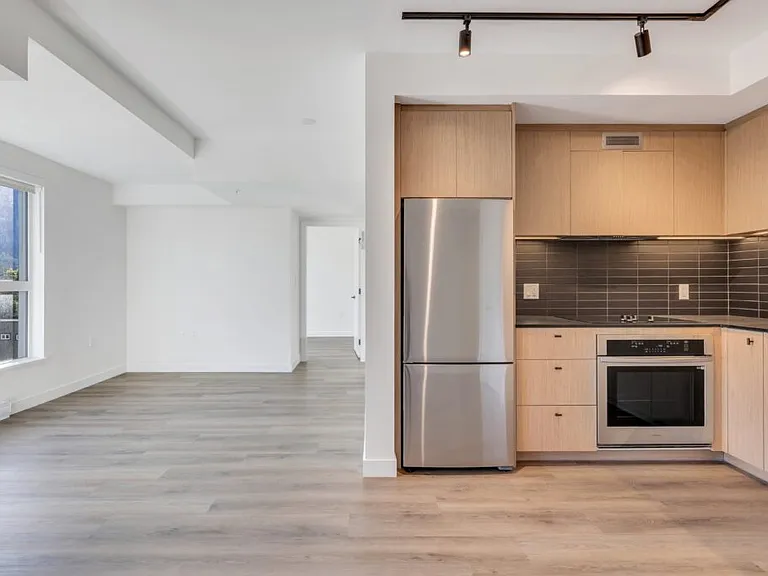 38012 3rd Ave — Photo 46