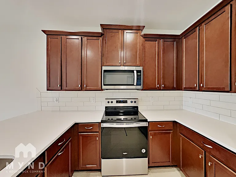 8831 Herencia Aly — Photo 2