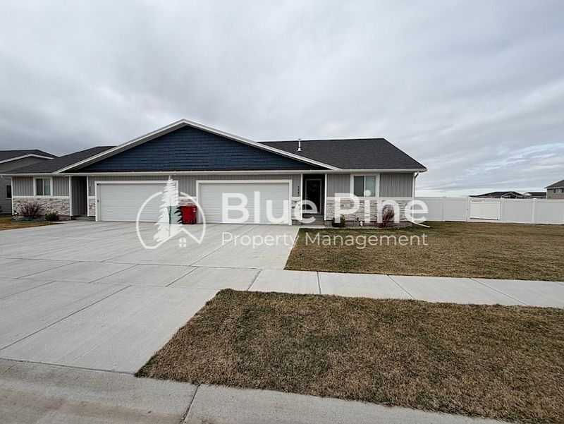 1st image of 5847 Wildrose Ave Unit 1