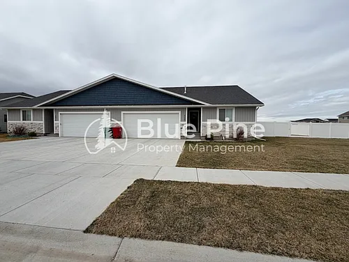 5847 Wildrose Ave #1 Photo 1