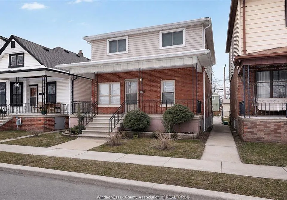 907 Gladstone Ave #MAIN