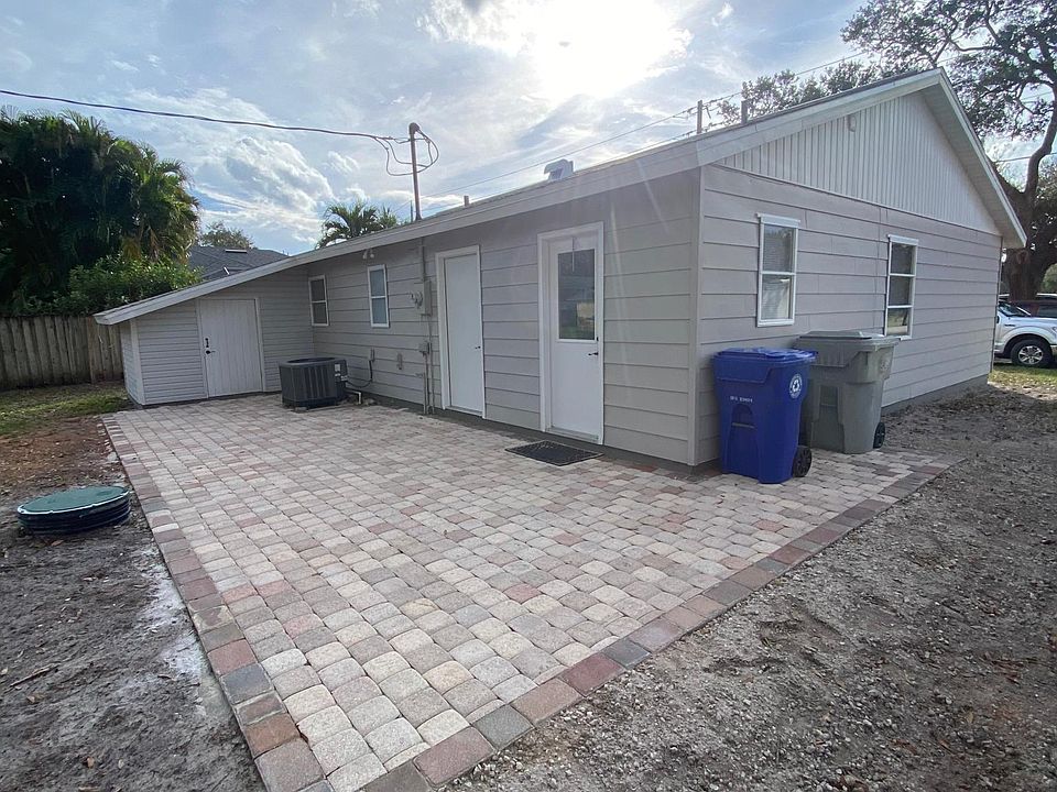 1st image of 1120 43rd Ave