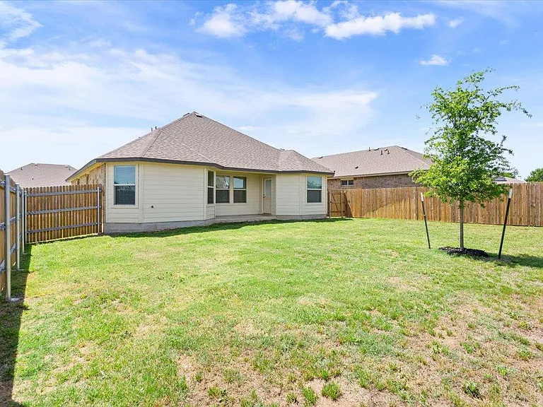 5830 Copano Rd — Photo 31