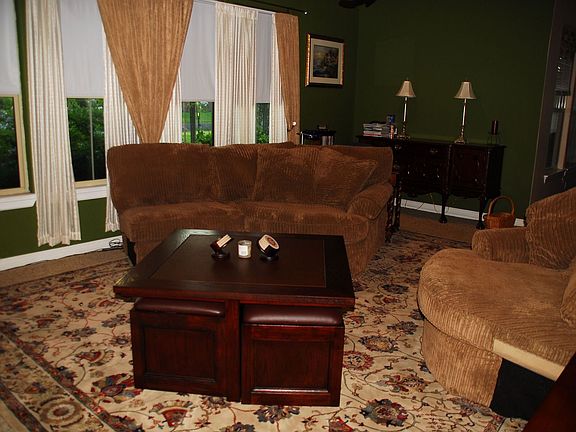 5th image of 2301 E Lawther Dr