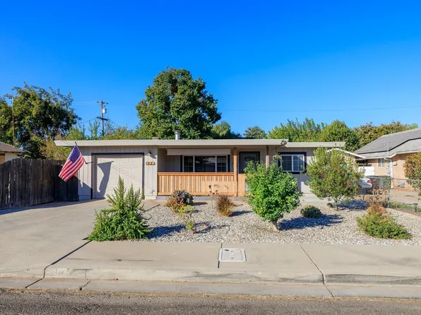 118 Blankenship Ave, Oakdale, CA 95361
