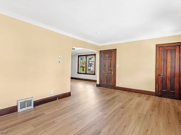 3rd image of 3812 W 135th St