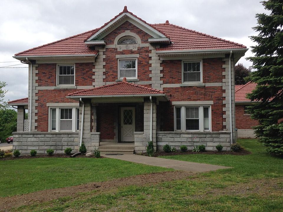 1st image of 365 Portsmouth Ave