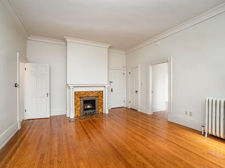 813 N Jackson St #2 — Photo 4