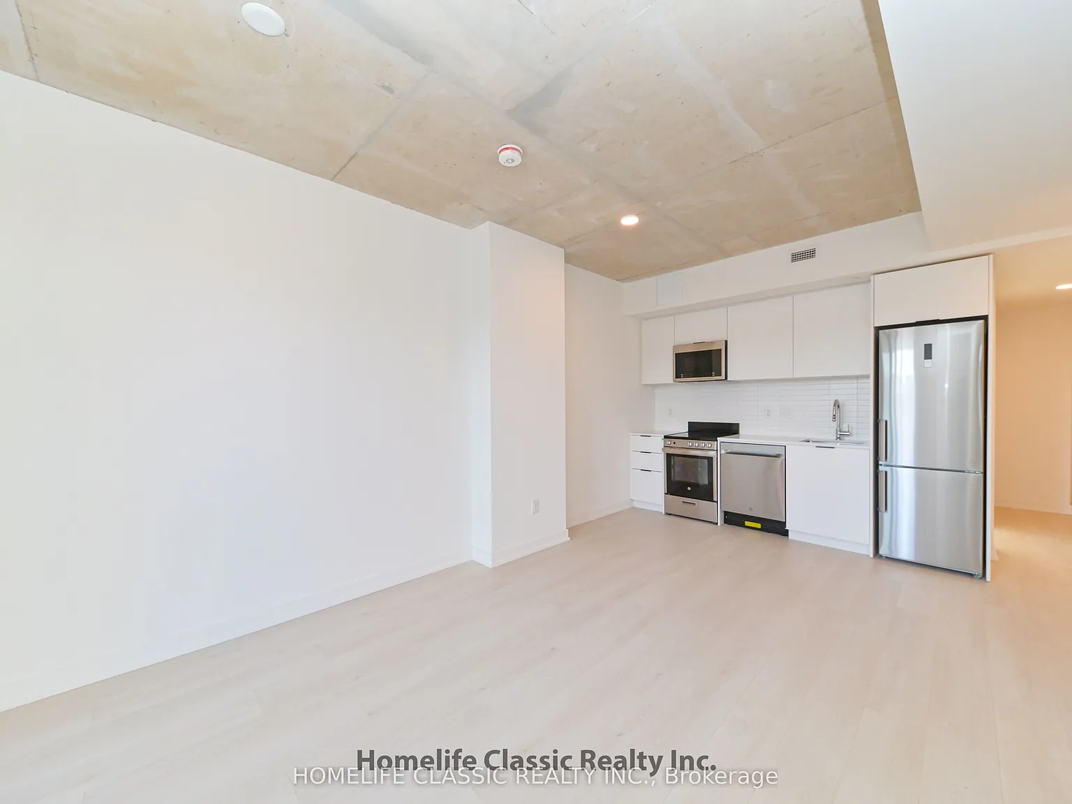 2 bed, $3,000 — Photo 4