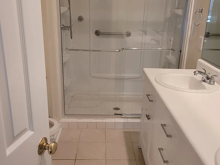 120 Pointe Crest Ct #120 — Photo 3