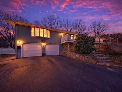 3945 Post Rd, Warwick, RI, 02886