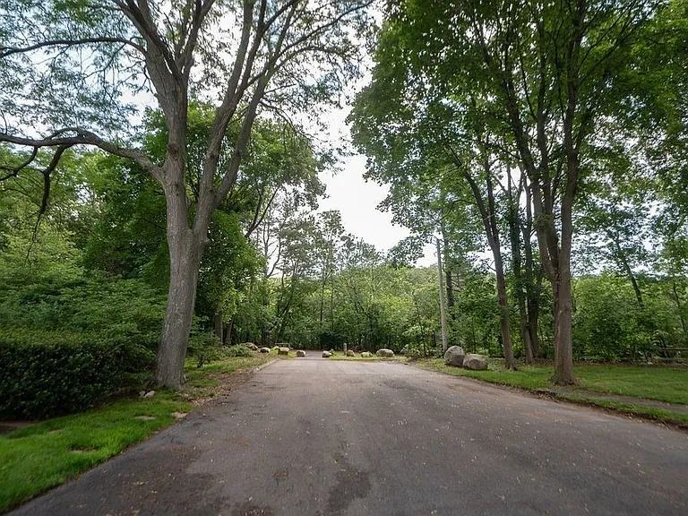 37 Longview Way #37 — Photo 30