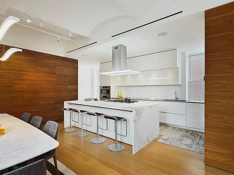 543 Broadway #9 — Photo 3