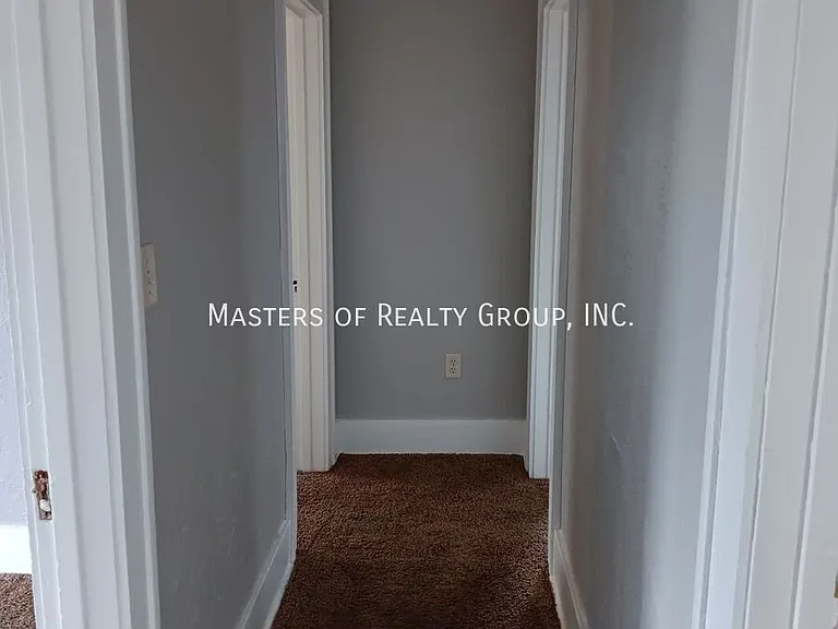 1129 Diamond Ave — Photo 7