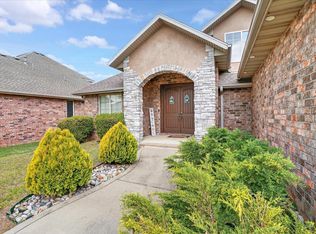 3245 W Brett Drive, Springfield, MO 65810